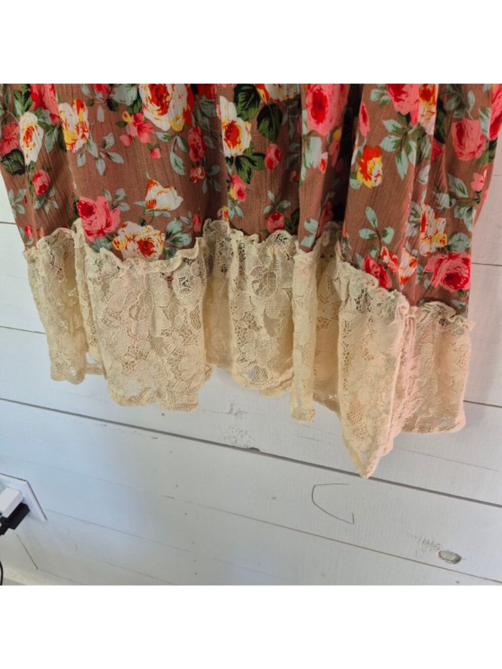 Umgee Women's Floral Cold Shoulder Tunic Dress With Lace Hem Size M - Picture 5 of 8